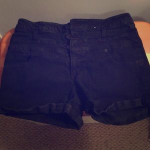 High wasted black shorts